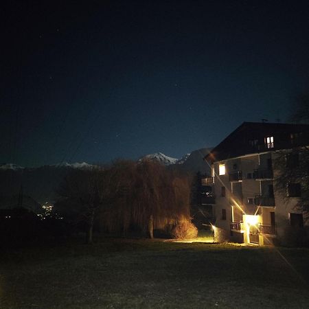 Feel Like Home - Vista Montagna, Vicino Lago Di Como Maggio Bagian luar foto