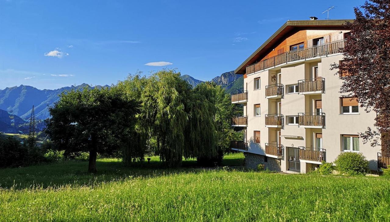 Feel Like Home - Vista Montagna, Vicino Lago Di Como Maggio Bagian luar foto
